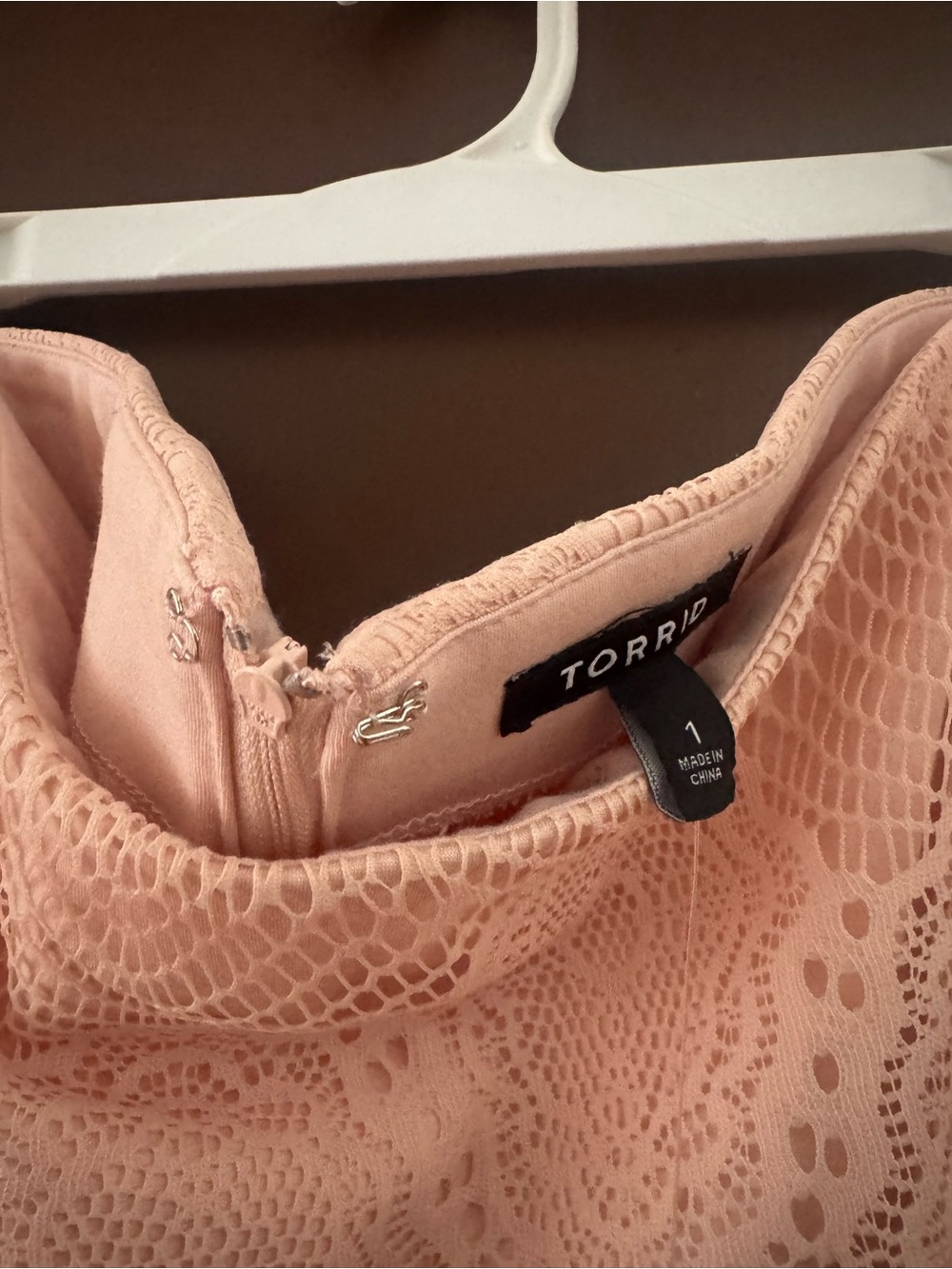 Torrid High-waist pink lace skirt - Picture 3 of 4
